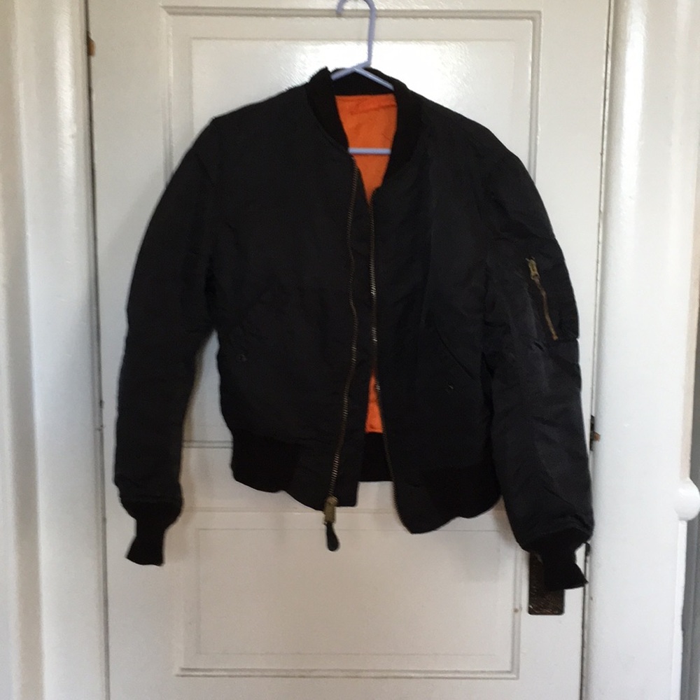 Alpha Industries black bomber
